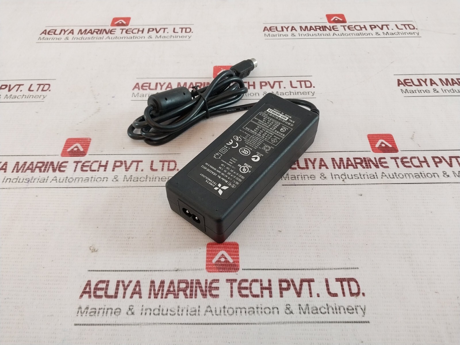 Ximeta Technology UEA325D-0512 Power Supply AC Adapter AC100-240V 50/60HZ 0.8A