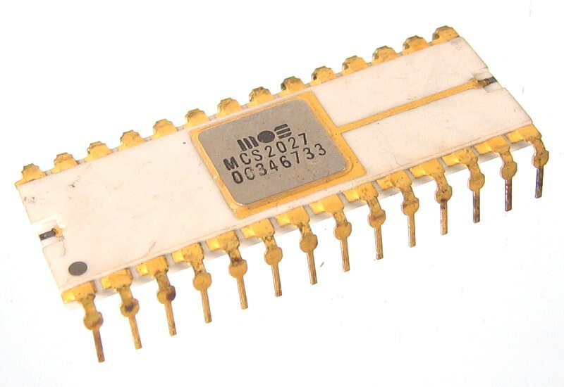 COLLECTIBLE: Unique Unidentified ICs MCS2027 , SMC 27003 3007A-03 , 7309KJI