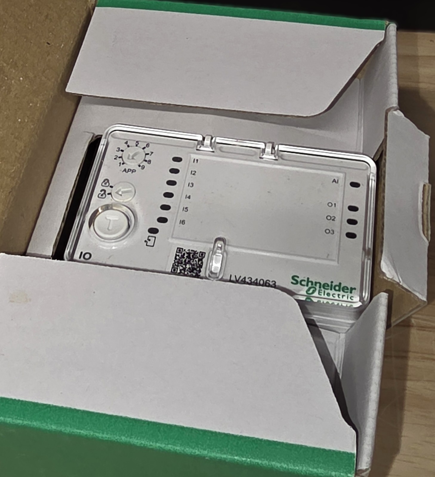 Schneider Electric LV434063AA Enerlin’X IO