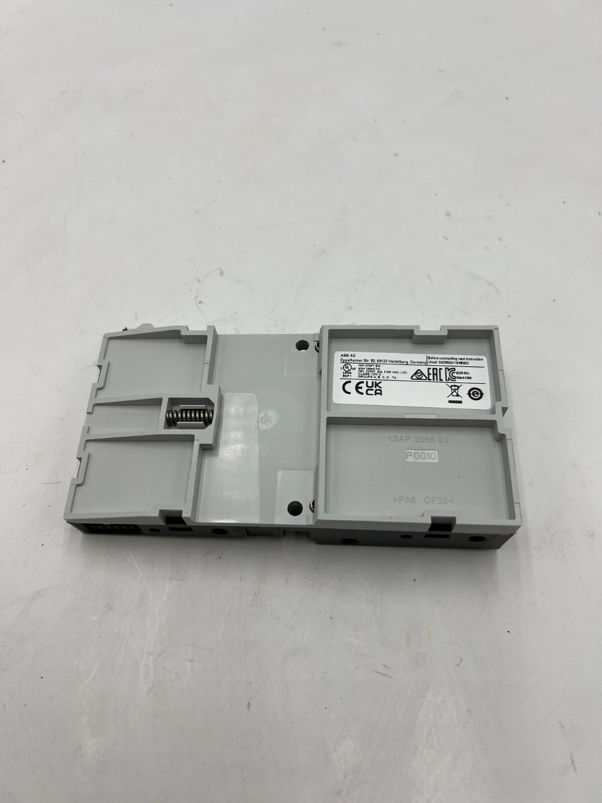ABB 1SAP212000R0001 TU516 I/O Terminal Unit For Analog and 24 VDC Digital Module
