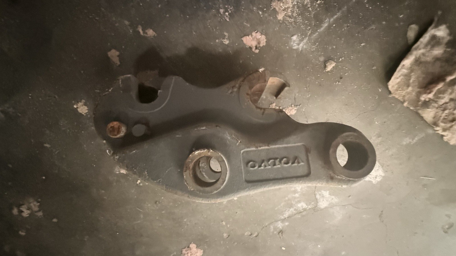 Volvo Excavator Quick Coupler Hitch | Fits EC35 / ECR38 | Part # EQ0200/50
