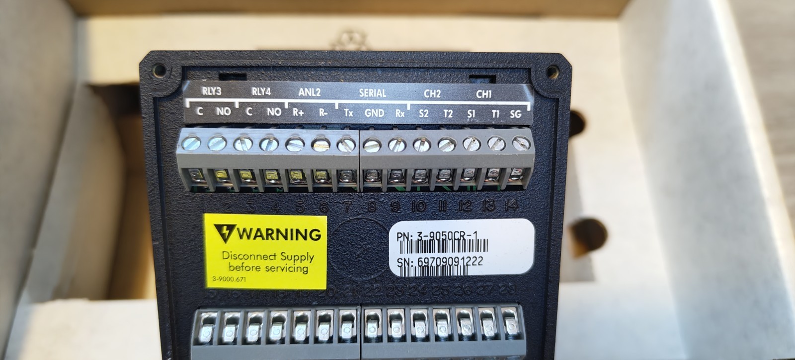 +GF+ SIGNET, CONDUCTIVITY/RESISTIVITY CONTROLLER MODLE# 3-9050CR-1