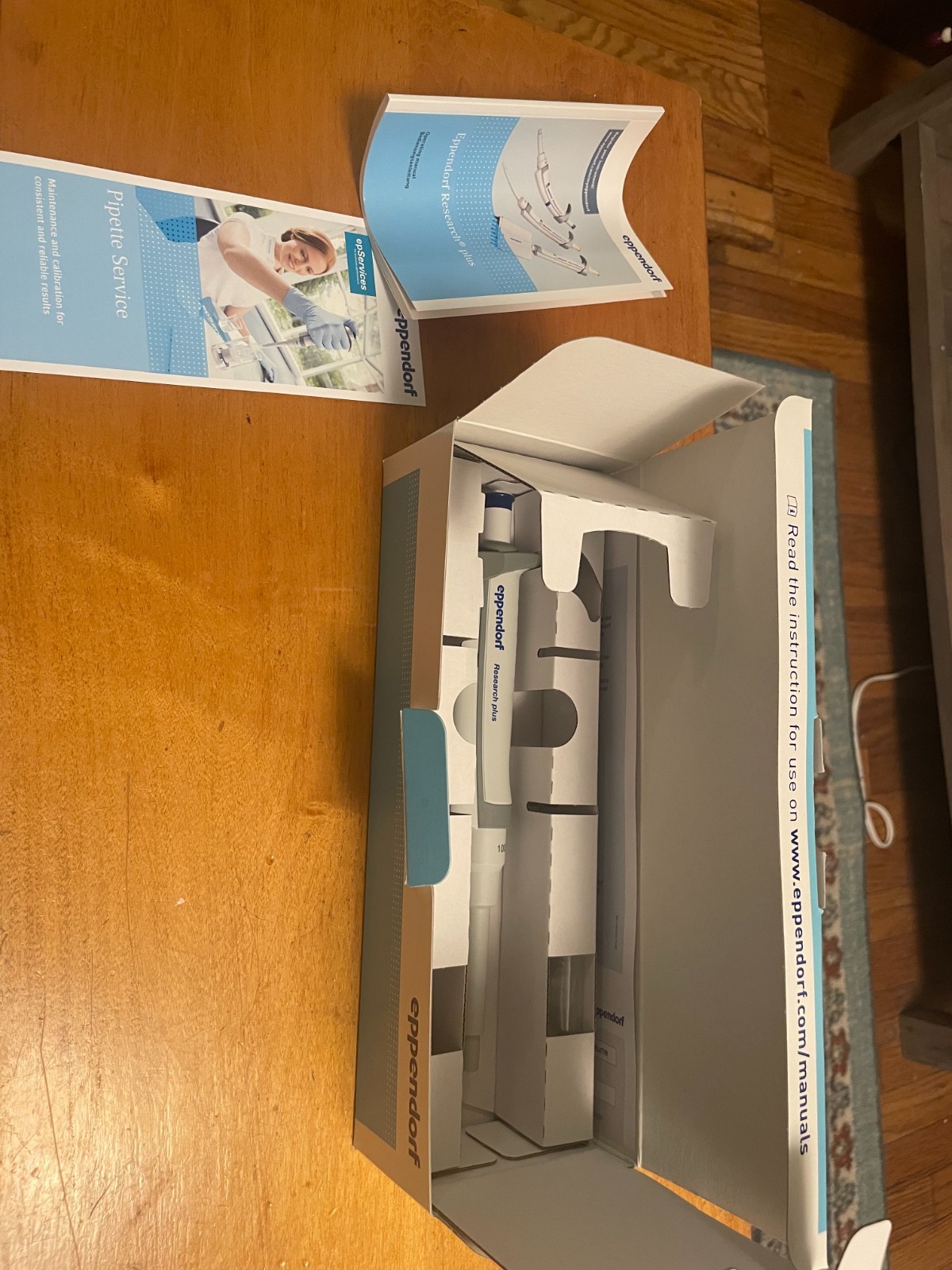 Brand New, Unused Eppendorf Research Plus fixed 100 uL Pipettes (3)