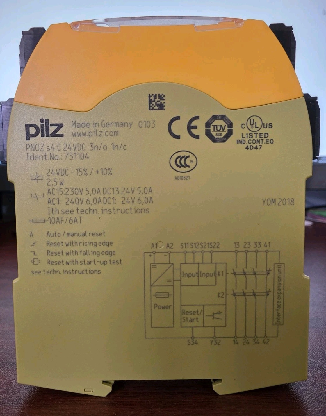 USED PILZ PNOZ s4 751104 C 24VDC 3n/o 1 n/c Safety Switch Relay – U.S. SELLER