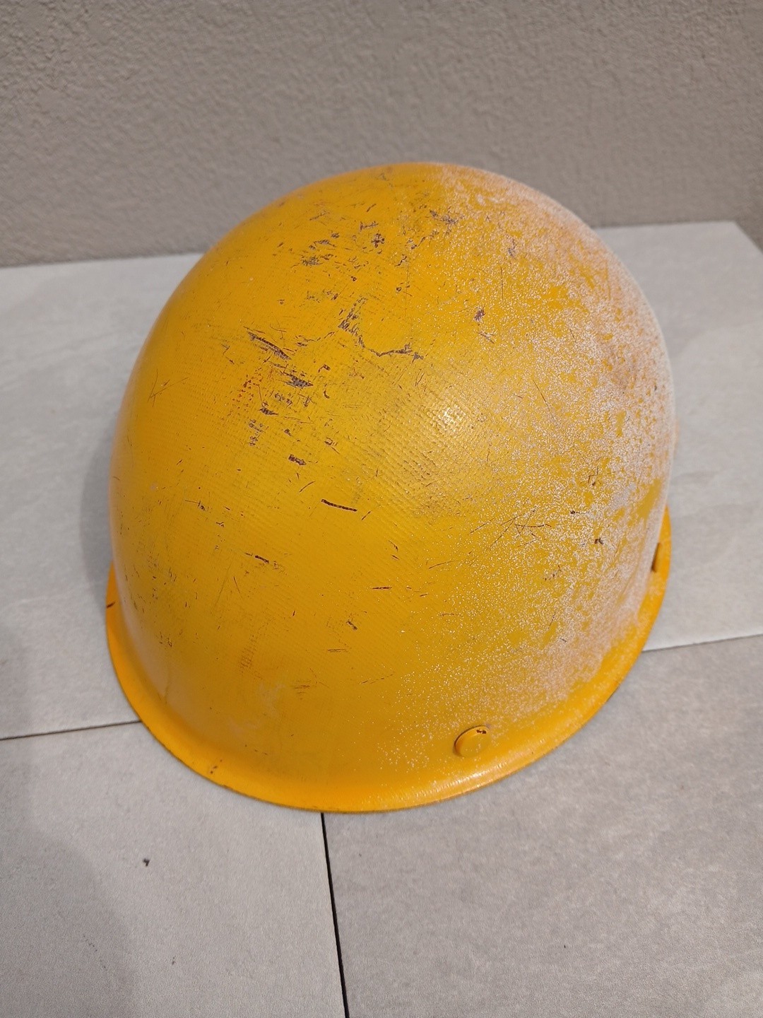Vintage MSA Skullgard Hard Hat Yellow Fiberglass Safety Helmet – READ