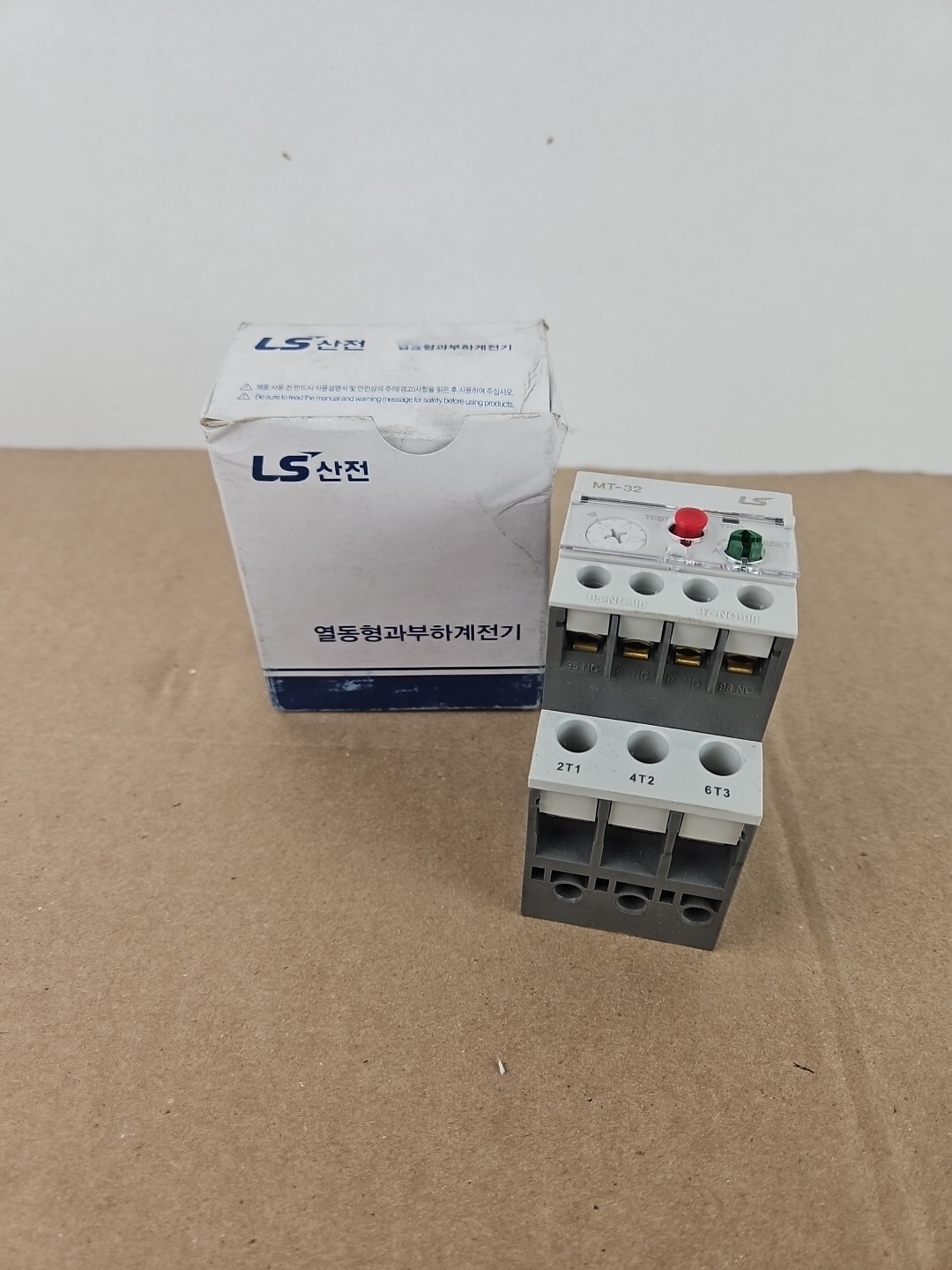 MT-32/3K LG/LS METASOL 3.3A (2.5-4)A THERMAL OVERLOAD RELAY SCREW NEW