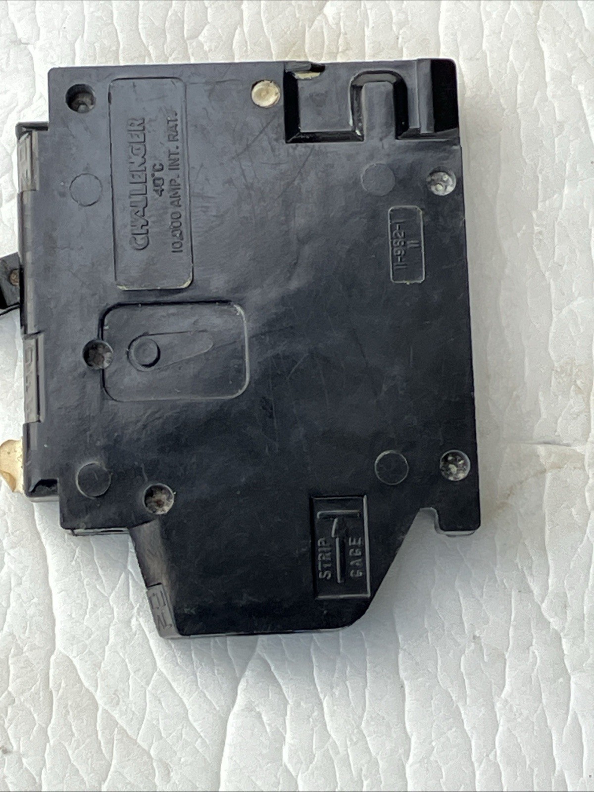 A120L Challenger Crouse-Hinds 1 Pole 20A «Cheater» Circuit Breaker A120 Non-CTL