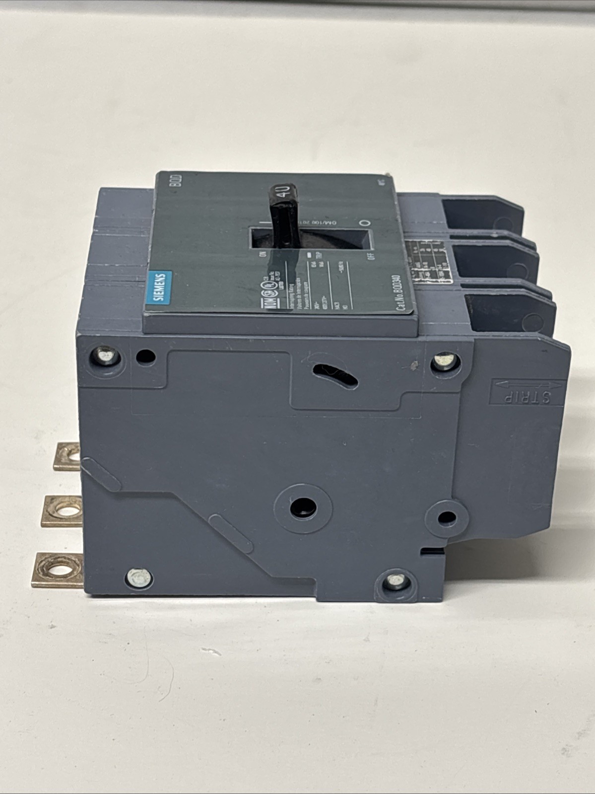 Siemens BQD340 3-Pole 40 Amp, 480V Circuit Breaker 40A BQD