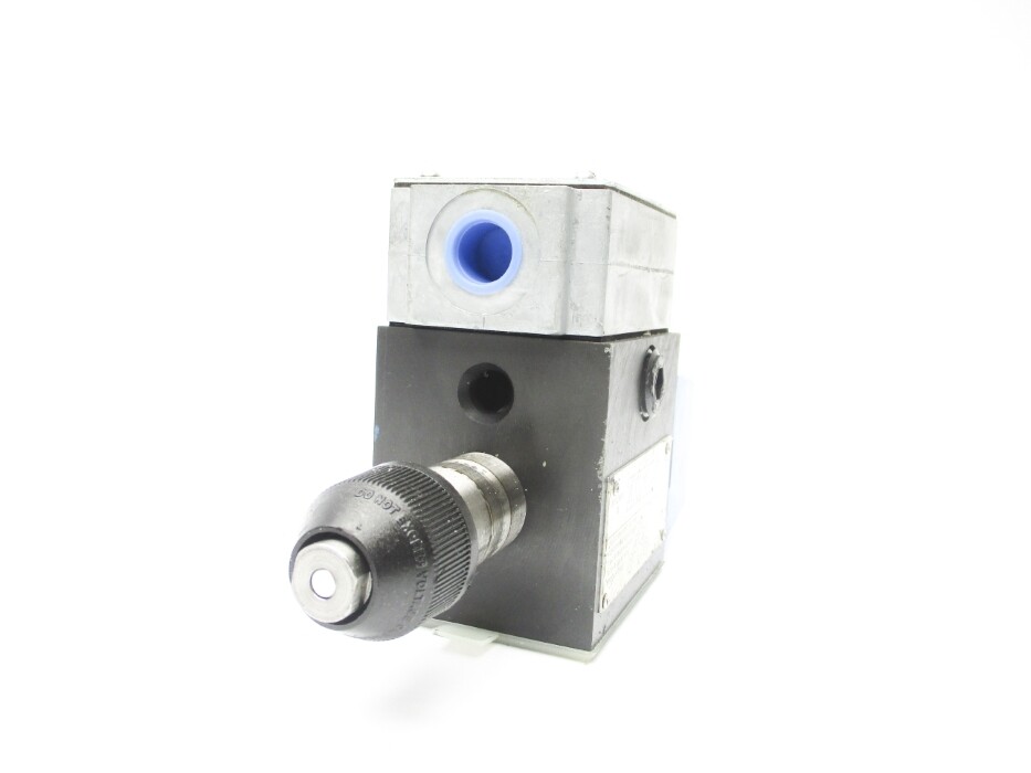 VICKERS DG4S4W0168CB60 02-135659 110/120V NSNP