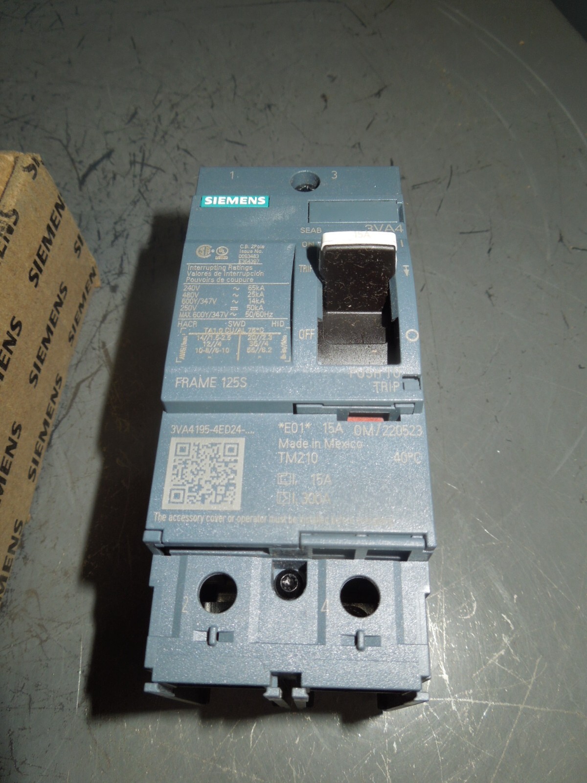 Siemens 3VA4195-4ED24-0AA0 15A 2p 600Y/347V Molded Case Breaker New Surplus
