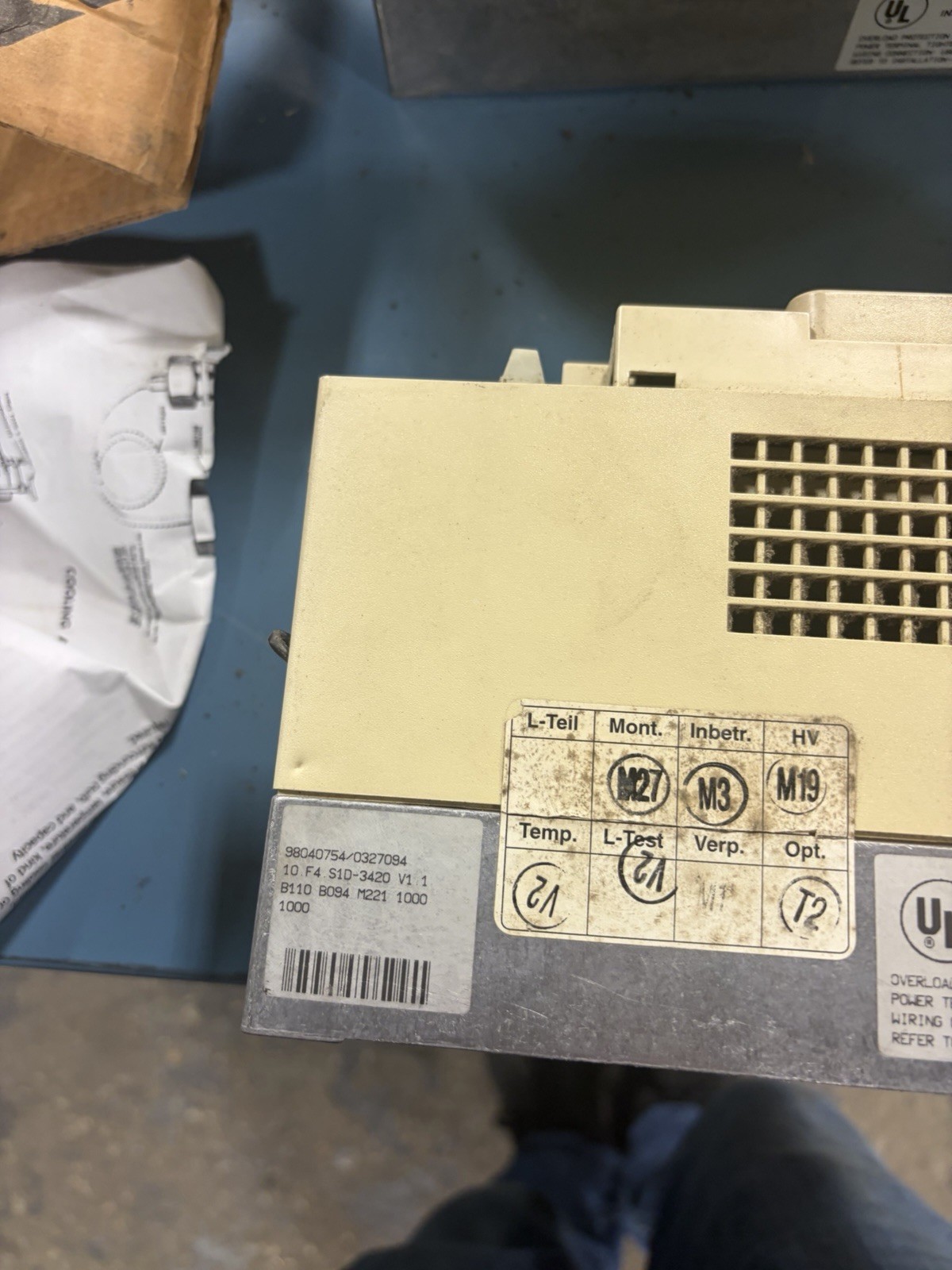 KEB Frequency Converter, 2,2 kW 10.F4.S1D-3420 V1.1 USED