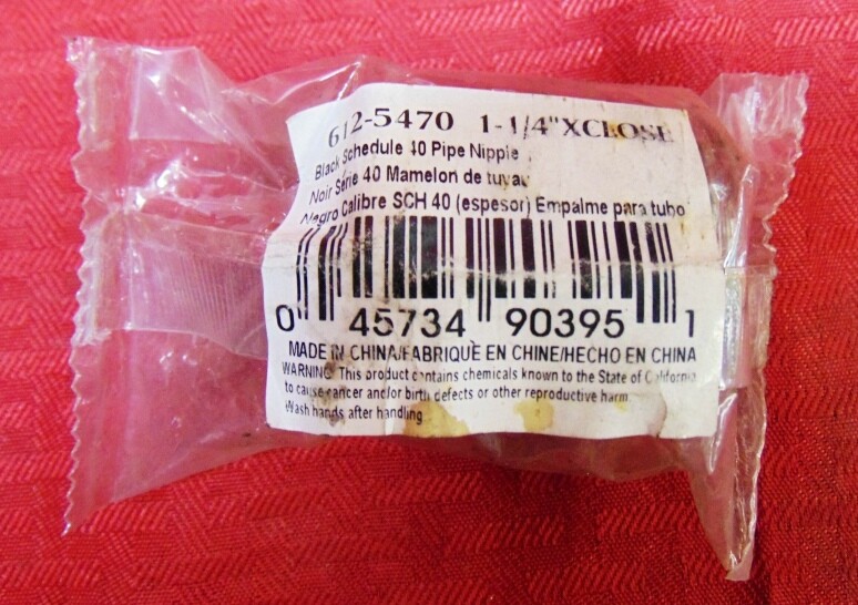 BLACK SCHEDULE 40 PIPE NIPPLE, #612-5470 (LOT OF 8)