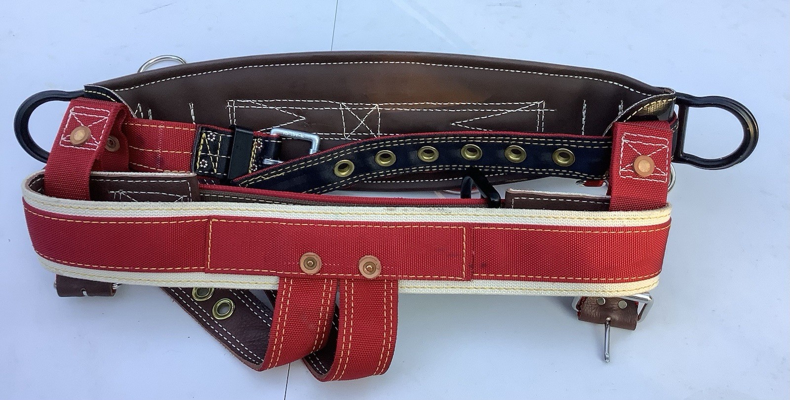 Weaver Leather LLC. Sling Saddle Belt ASTM F887 Model 1040 Size MD