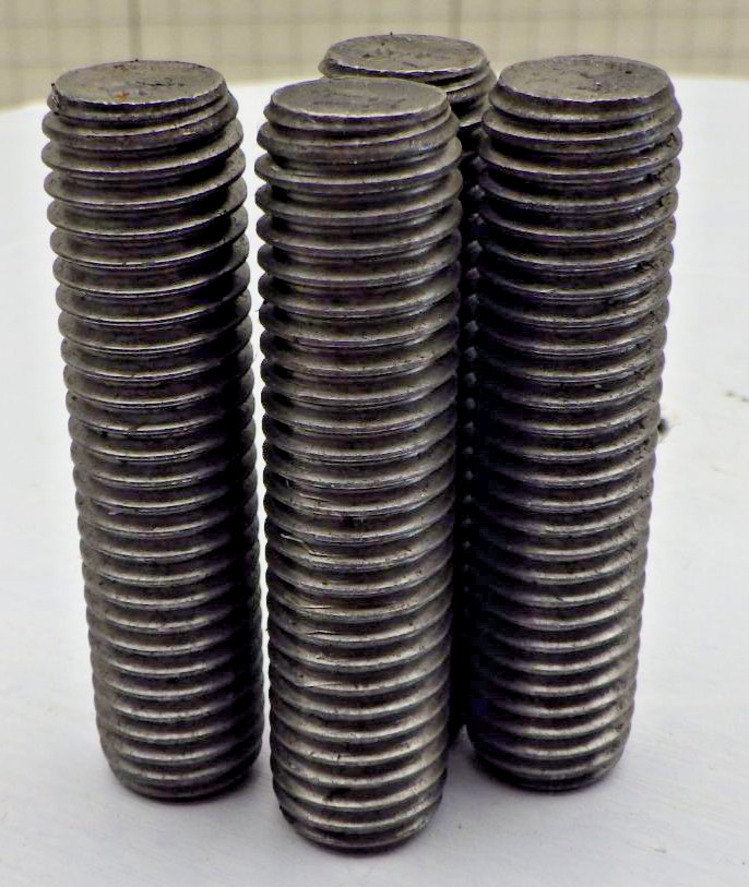 (x4) 5/8″-11 x 2.5″ ASTM A193 B7 Fully Threaded Stud