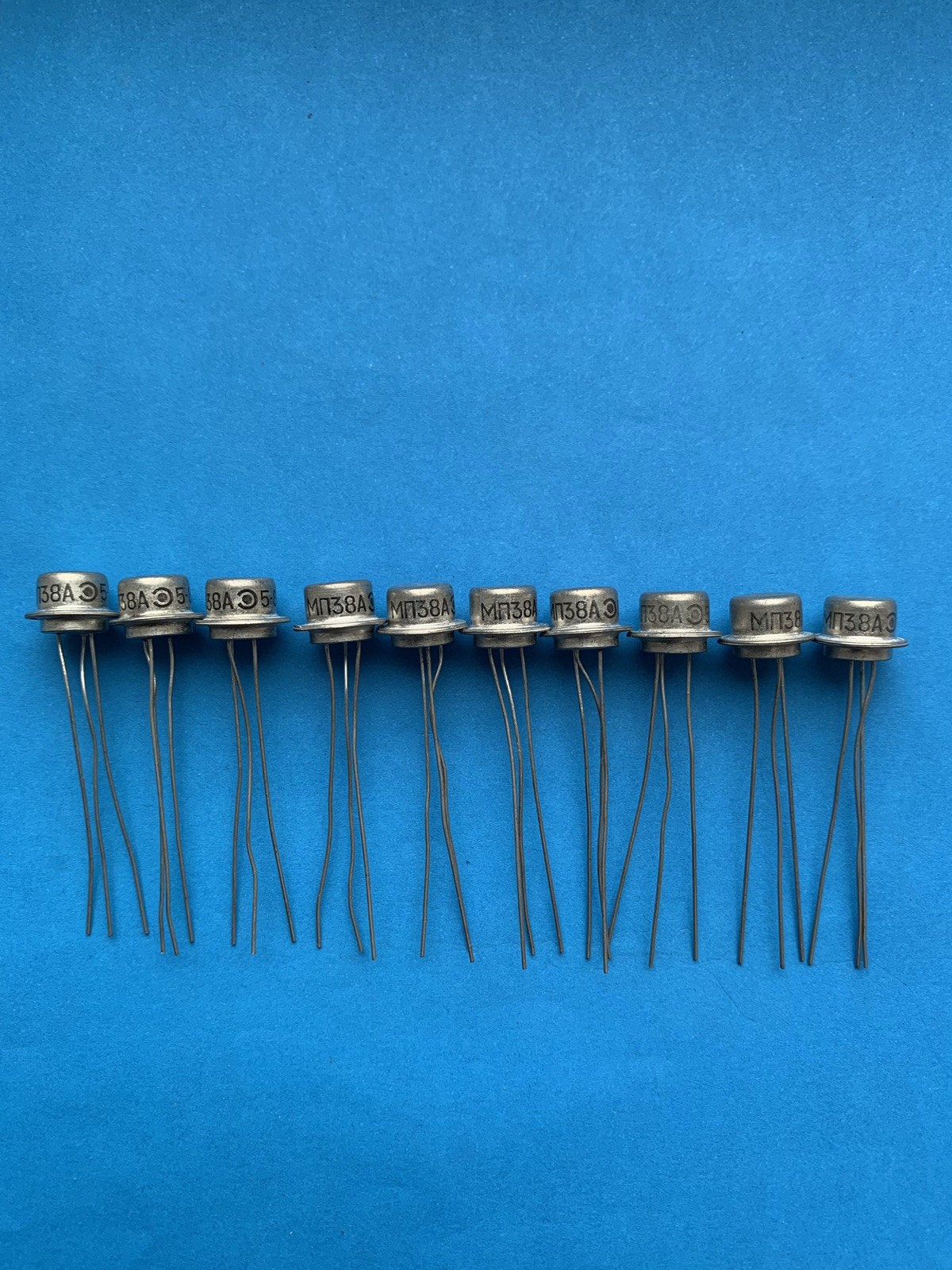 Lot 20pcs. MP38А(МП38А) NPN GERMANIUM TRANSISTOR 0.15 W 0.02A~107NU70; 155NU70