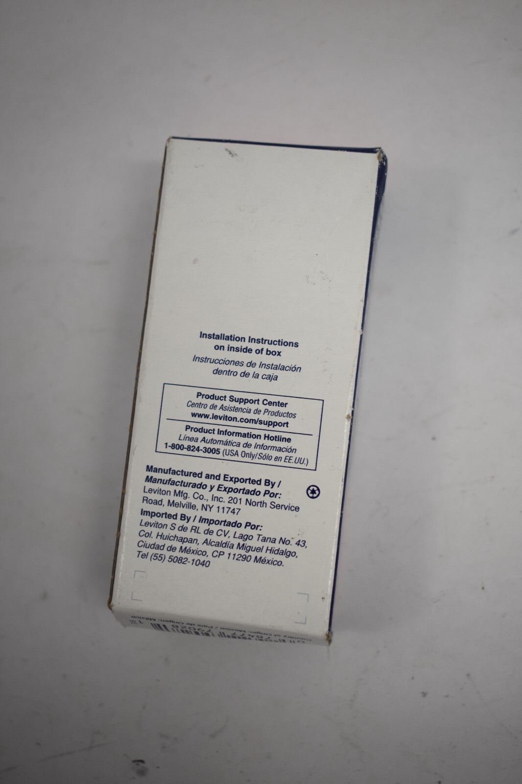 Leviton White 2 Pole 3 Wire Self Grounding 20A Single Outlet S12-5821-WS