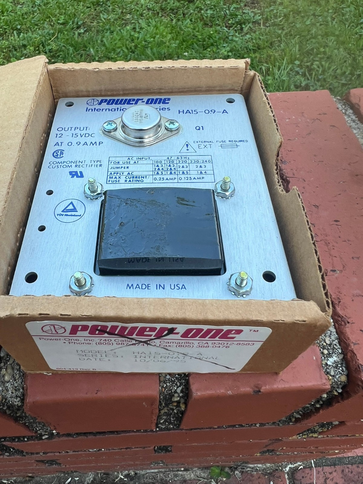 NEW Power-One Linear DC Power Supply HC15-0.9-A 12-15V DC (Old Stock)