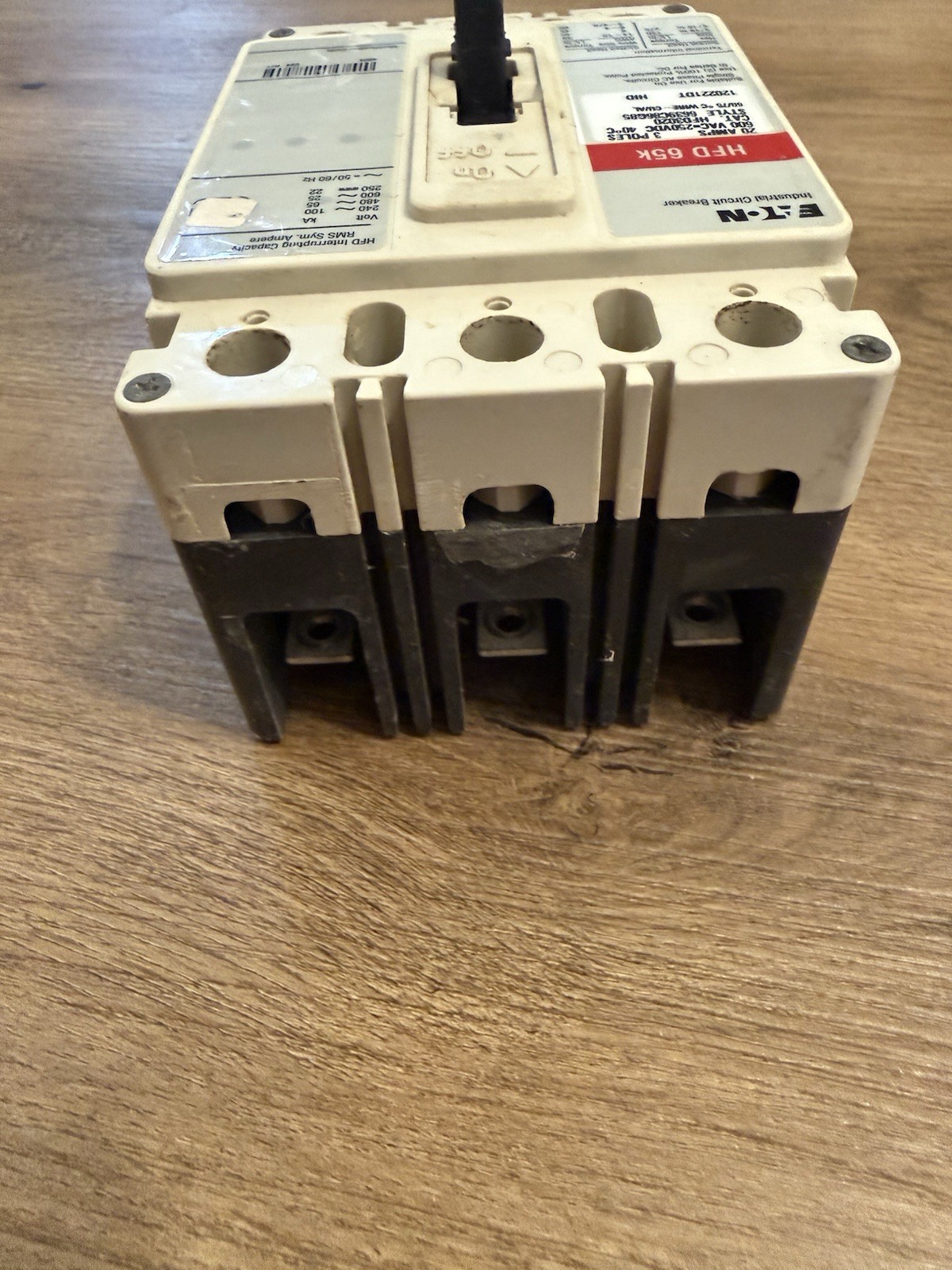 Eaton Cutler-Hammer HFD3020 600v 20A 3P Circuit Breaker 20 Amp 3 Pole HFD 65k