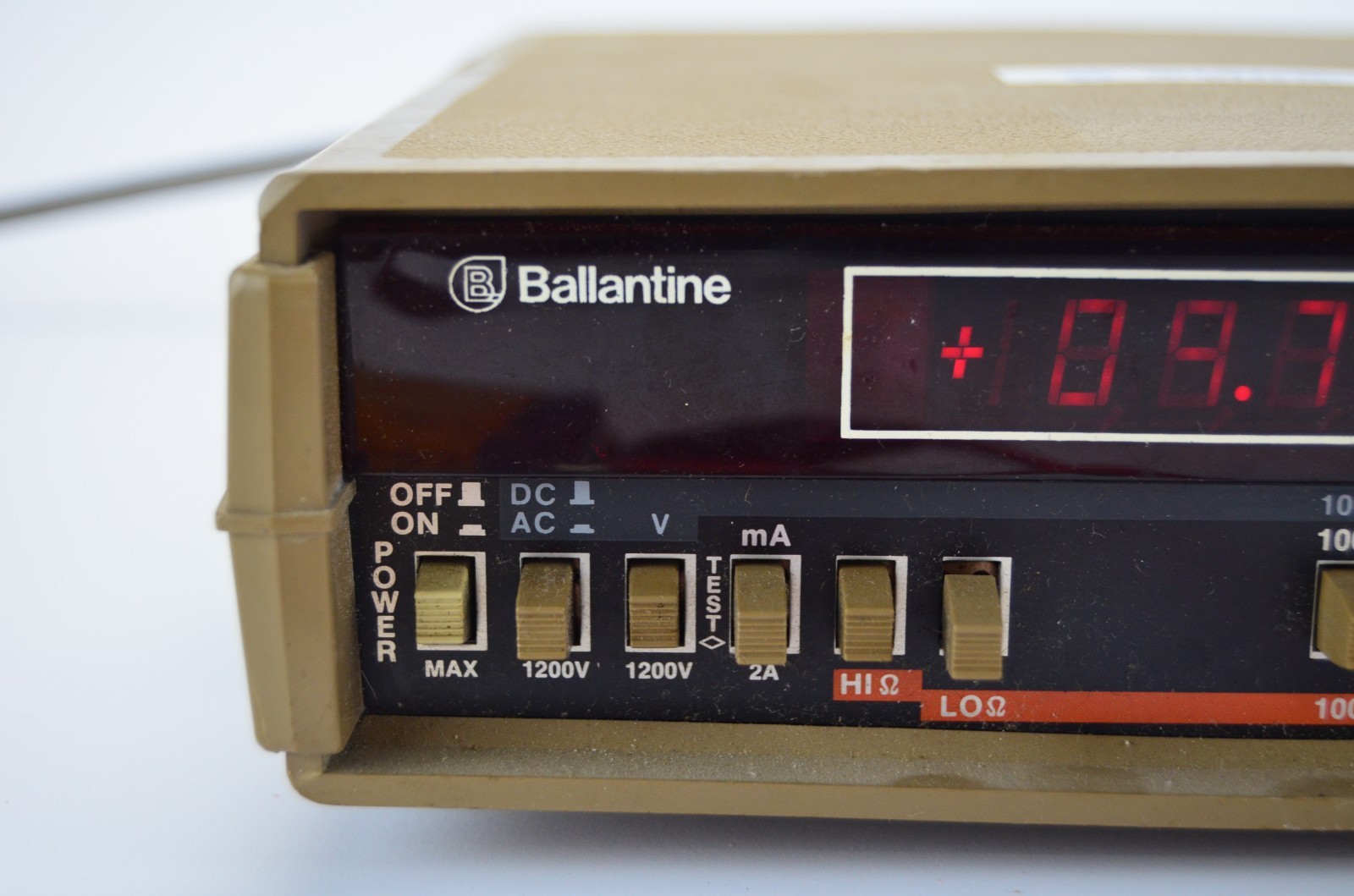 Ballantine 3028A Digital Multimeter 0-1000V DC & 0-750V AC 10 µA to 10 A