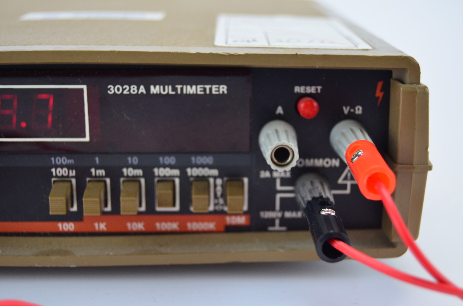 Ballantine 3028A Digital Multimeter 0-1000V DC & 0-750V AC 10 µA to 10 A