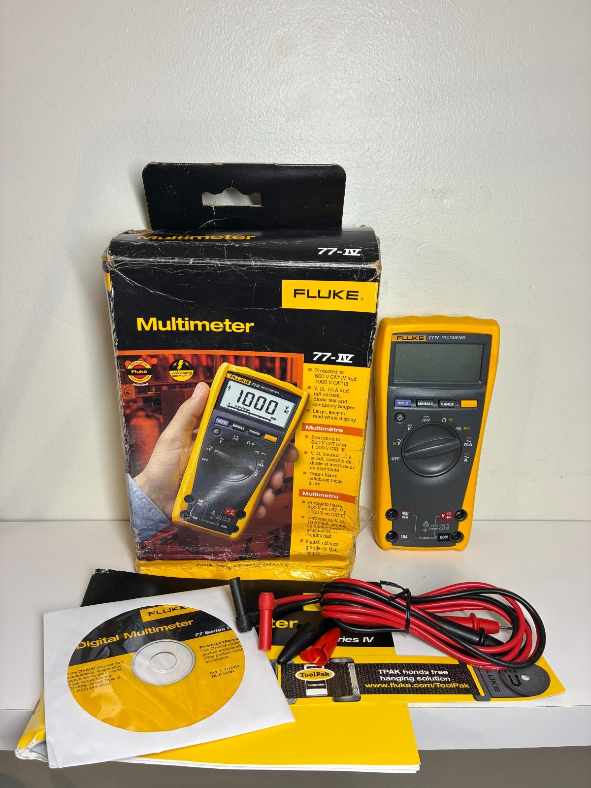 BRAND NEW Fluke 77-IV ACIDC Digital Multimeter 1000V, Auto/Manual ranging.