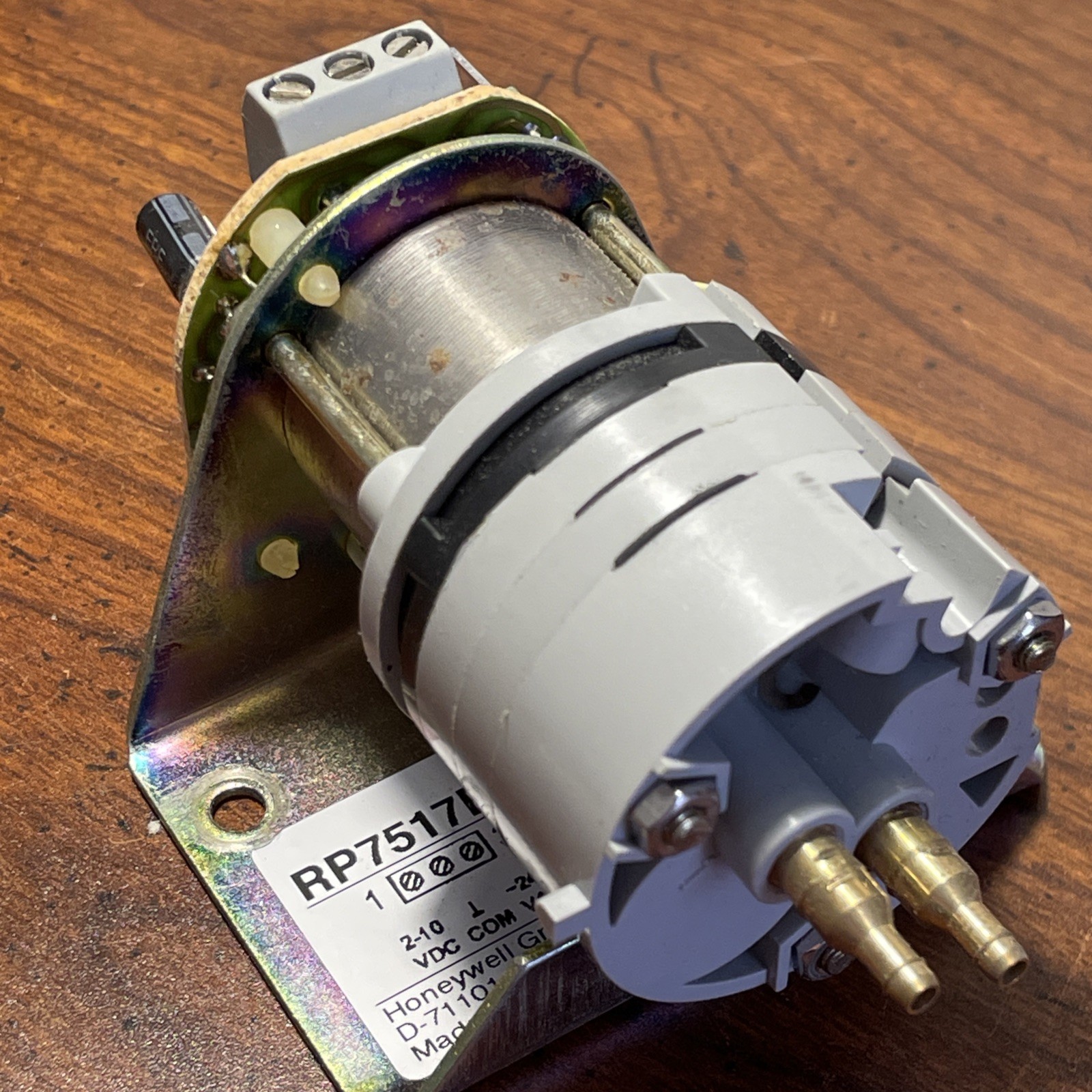 *New* HONEYWELL RP7517B1024 PRESSURE TRANSDUCER