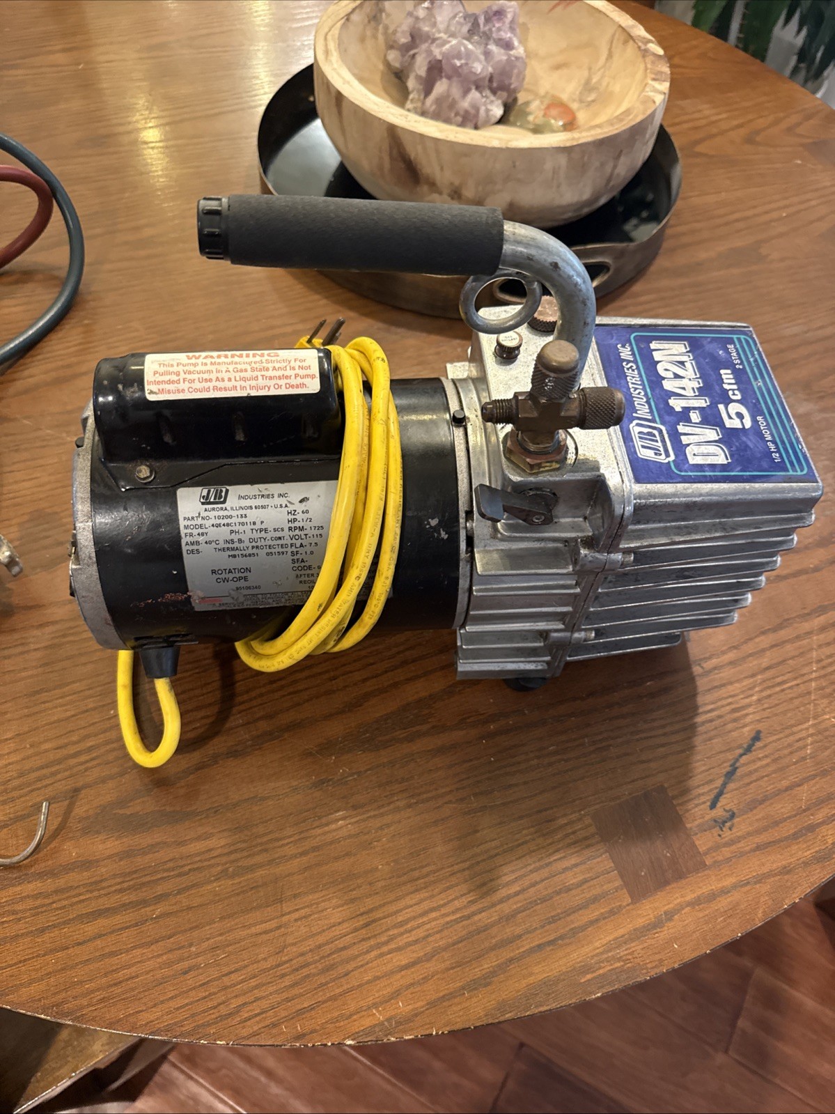 JB Industries FastVac DV-142N 2-Stage 1/2HP Vacuum Pump 5cfm + Accessories