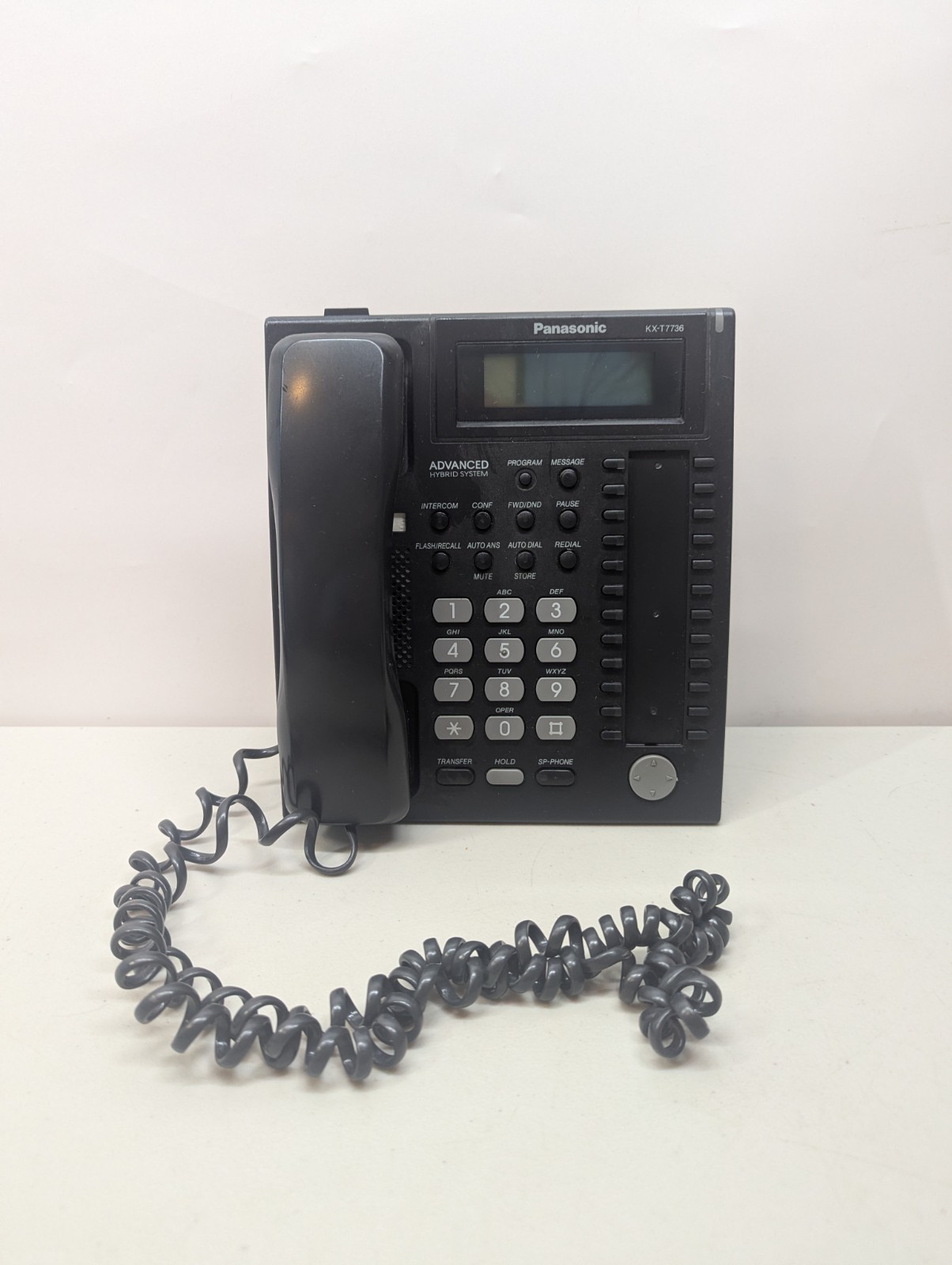 (untested) Panasonic KX-T7736-B Phone with 24 Buttons, Advanced Hybrid System