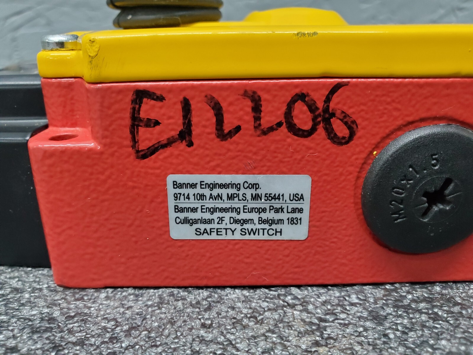 BANNER ENGINEERING RP-RM83F-38LTE Cable Pull Switch