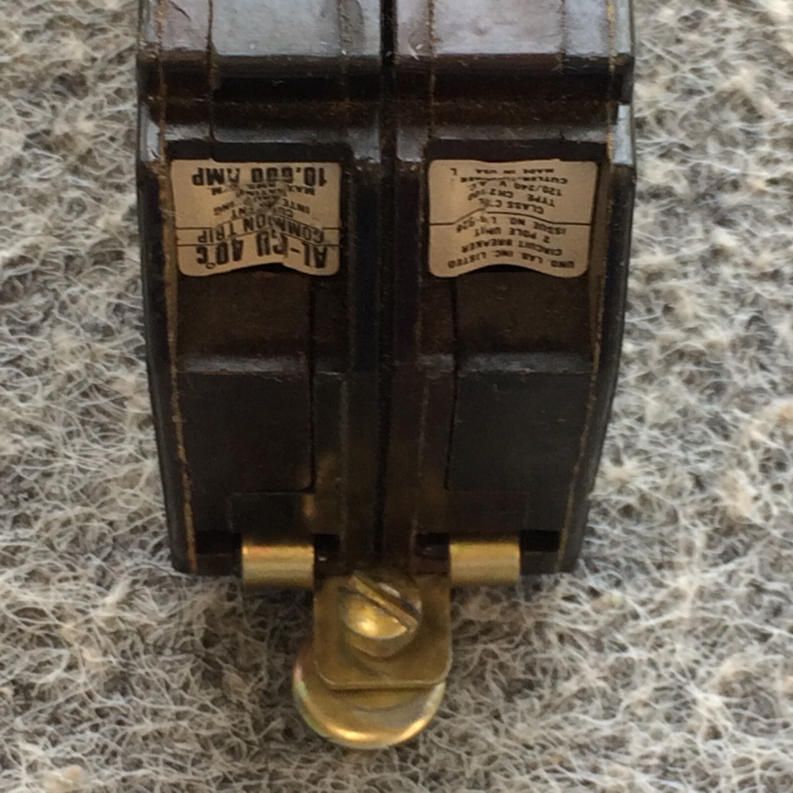Cutler Hammer CH290L 2 Pole 90 Amp 120/240v Plug in Long Circuit Breaker
