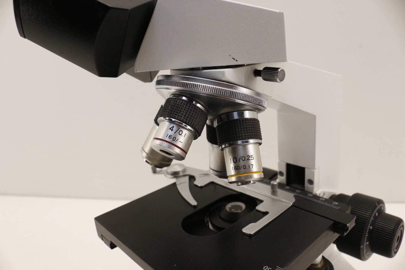 Unico G300 Binocular Microscope with 4 Objectives (4X/10X/40X/100X) #3