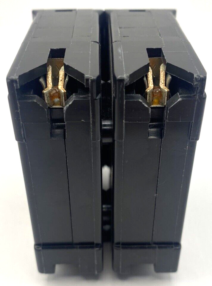 New Homeline Square D HOM225 2P 25A 120 240V AC Type HOM Plug In Circuit Breaker