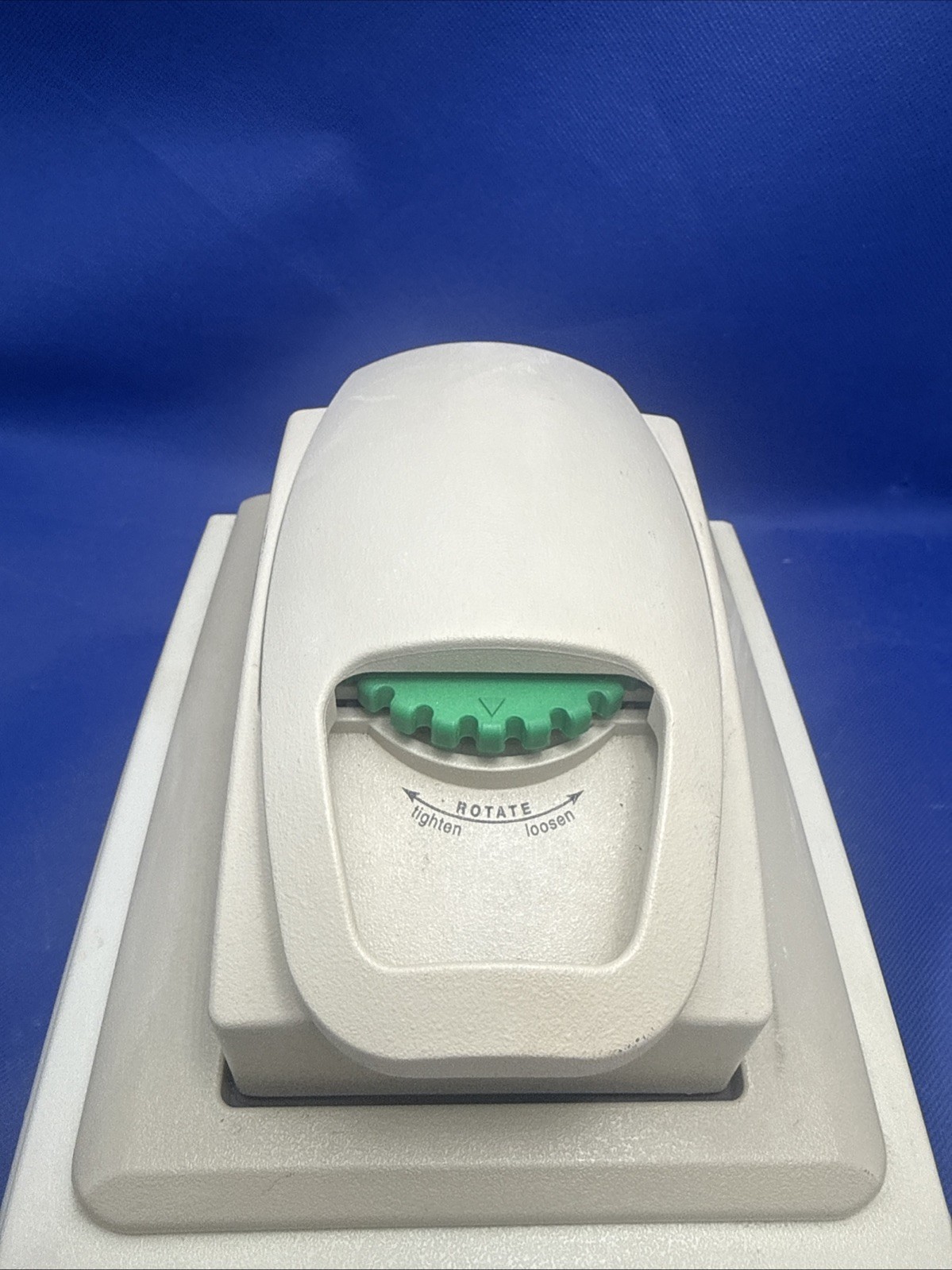 Bio-Rad MJ Mini PTC- 1148 Personal PCR Thermal Cycler Screen Has Dent