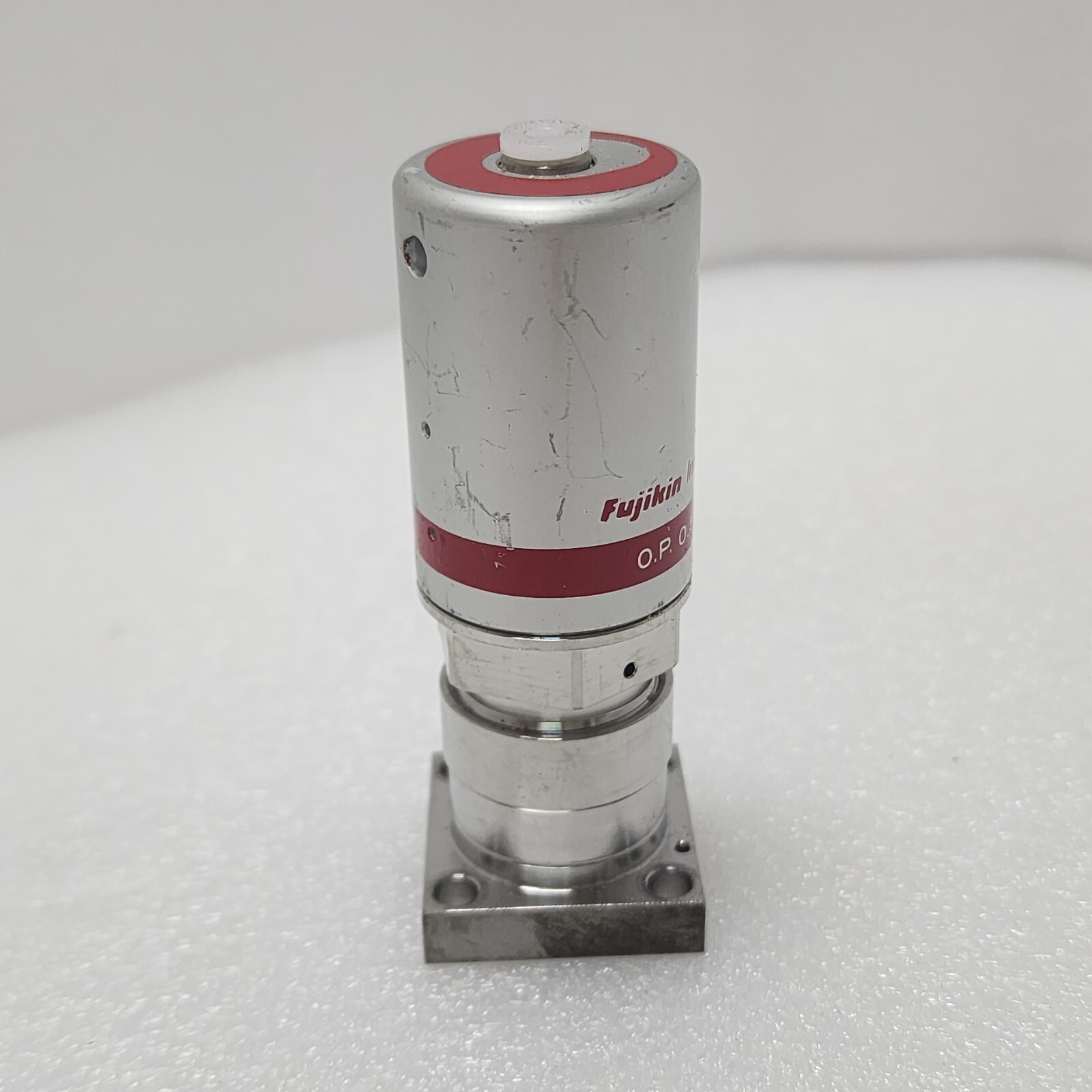 Fujikin 0.5-0.6 MPa C No 565602 , Lam 766-197844-003 Rev C Type NC. Valve,_97966