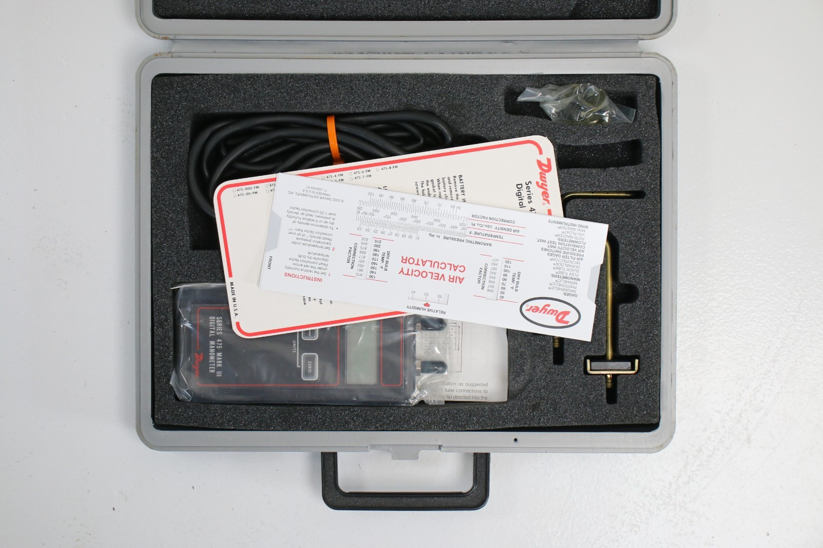 Dwyer Instruments Digital Manometer Series 475 Mark III 475-1-FM
