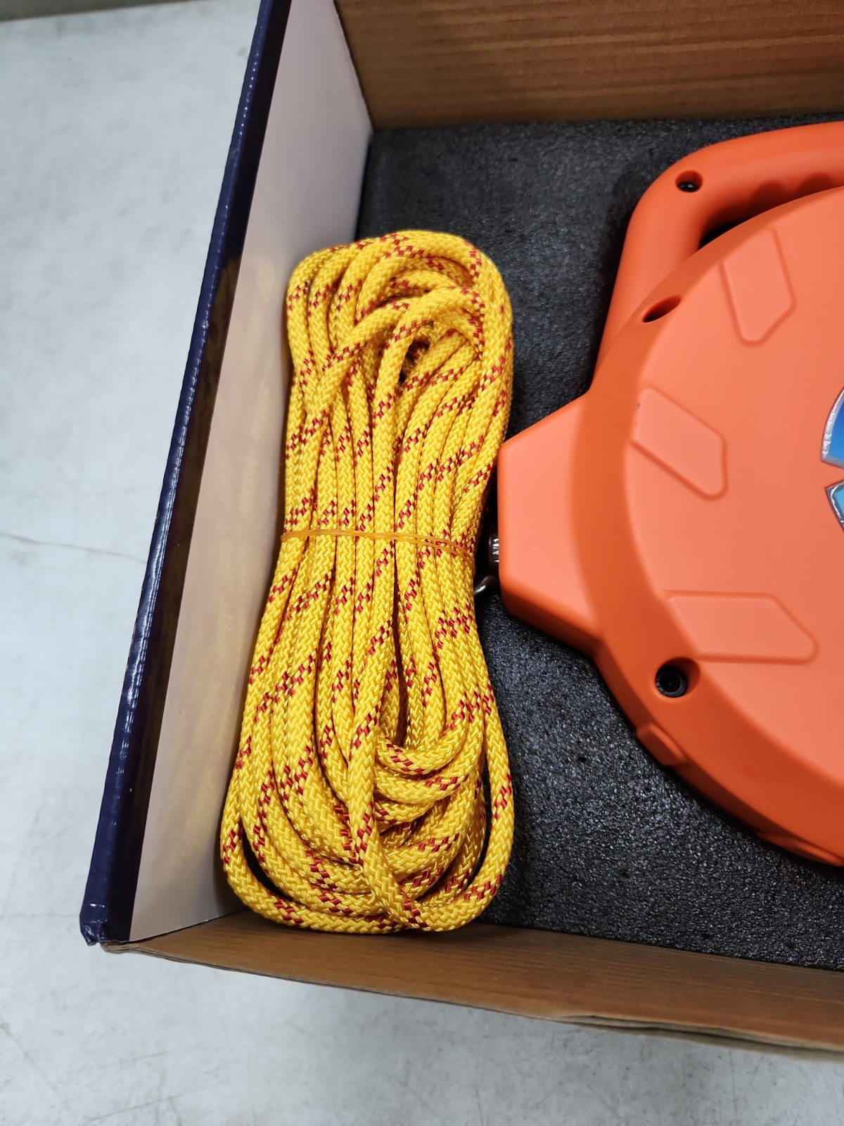 TRSMIMA Fall Protection Retractable Lanyard 50Ft. Self-Retracting Fall Arrest