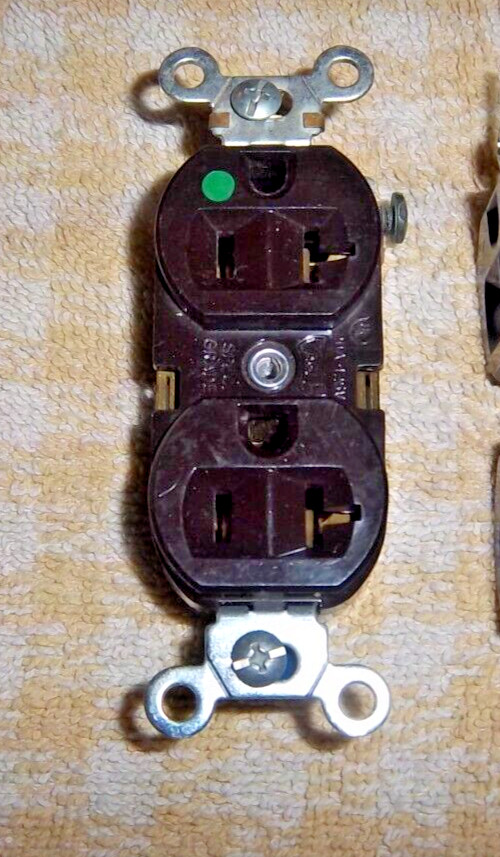 Eagle 8300HG 20 Amp 125 Volt 2 pole 3 wire dublex receptacle Hospital Brown
