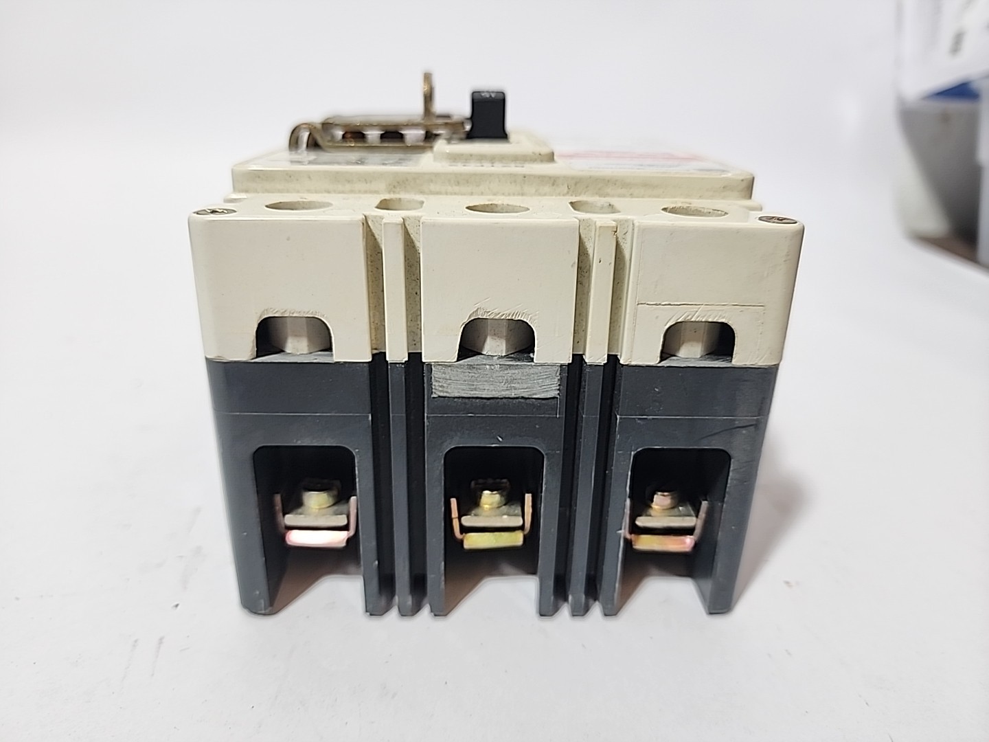 Cutler Hammer EHD3015L 15A 3 Pole 480VAC