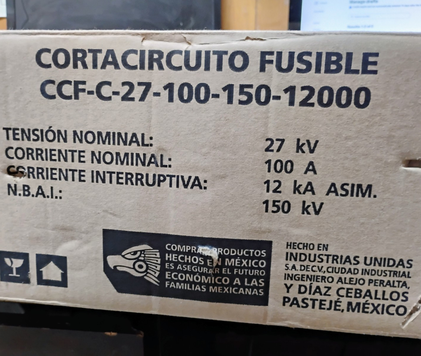 IUSA APD-C-2712100 PORCELAIN CUTOUT FUSE 100 AMP NEW IN BOX