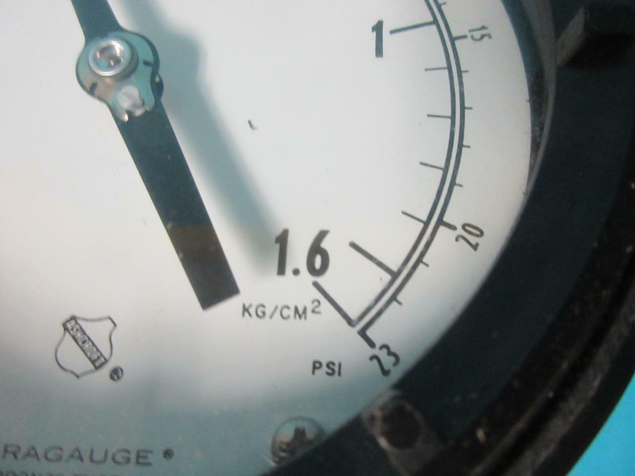 ASCROFT DURAGAUGE 4.5-1279-AS-02L-76CM HG V 1.6KG 30IMV/23 4.5″ PRESSURE GAUGE