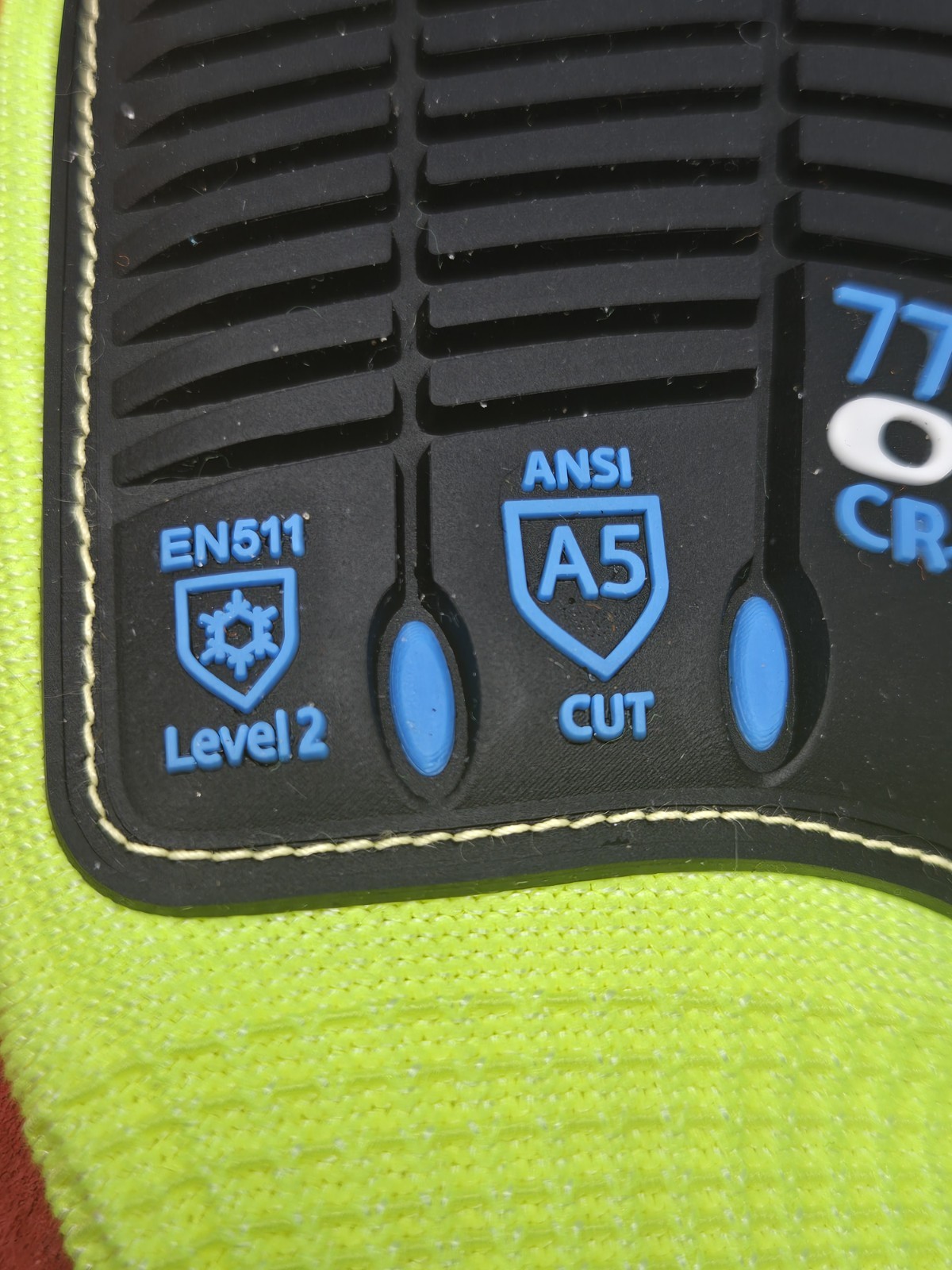 Cordova OGRE CR ICE Work Gloves XL 7738 Impact Cut Resistant ANSI A5 Thermal Red