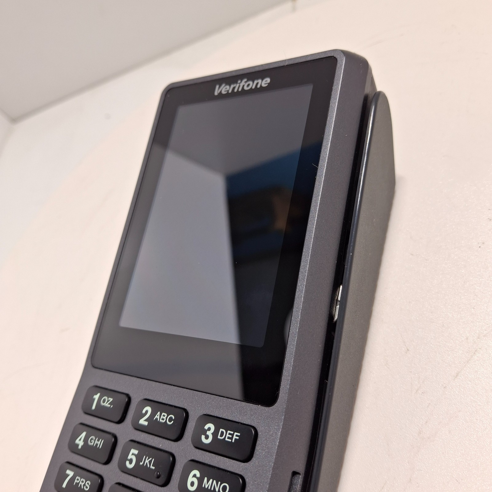 Verifone P400 Plus Credit Card Terminal w/ RS232 Ethernet Cable – Power On Test