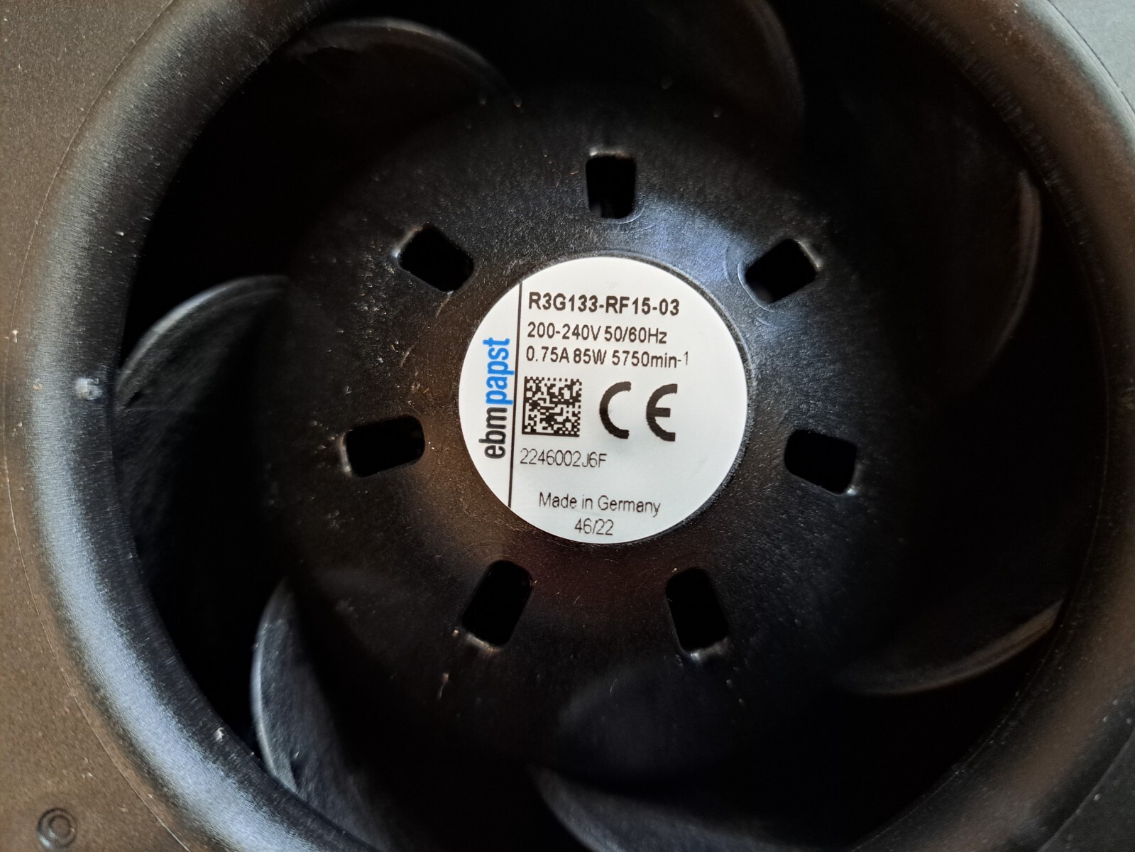 G3G 133-RF15-03 Centrifugal Fan EC 200/240V 50/60HZ 5750 RPM 85W 1.1kg