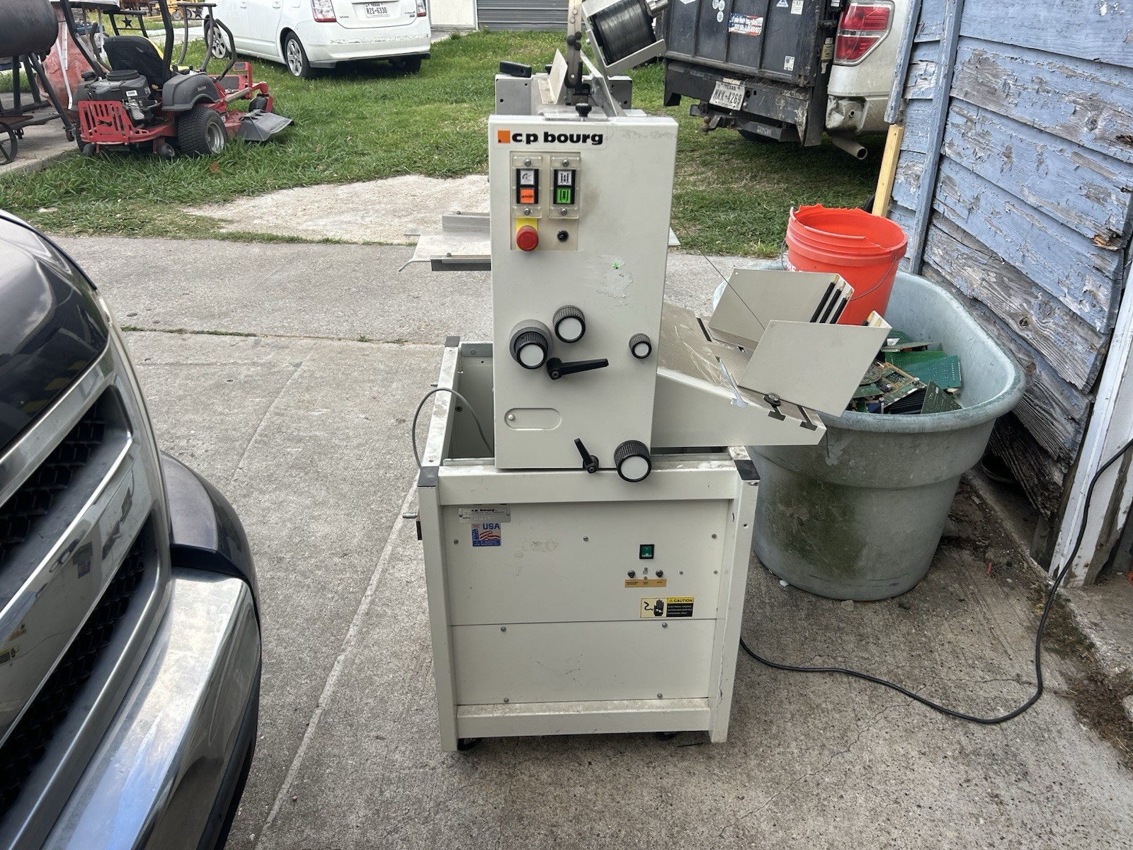 C.P. BOURG COLLATOR, MODEL AGR, 120VOLTS, 60 CYC, 5 Amp.