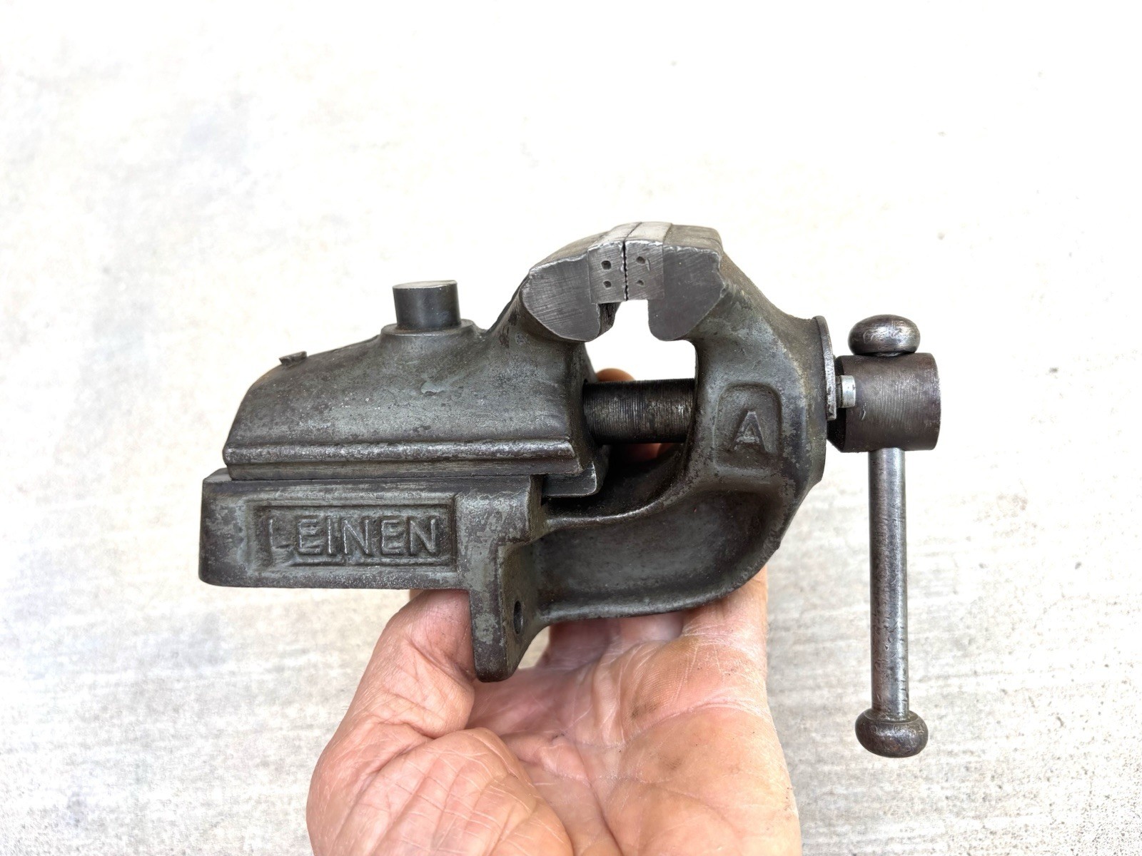VTG watchmaker LEINEN A 60 vise With Anvil – Germany