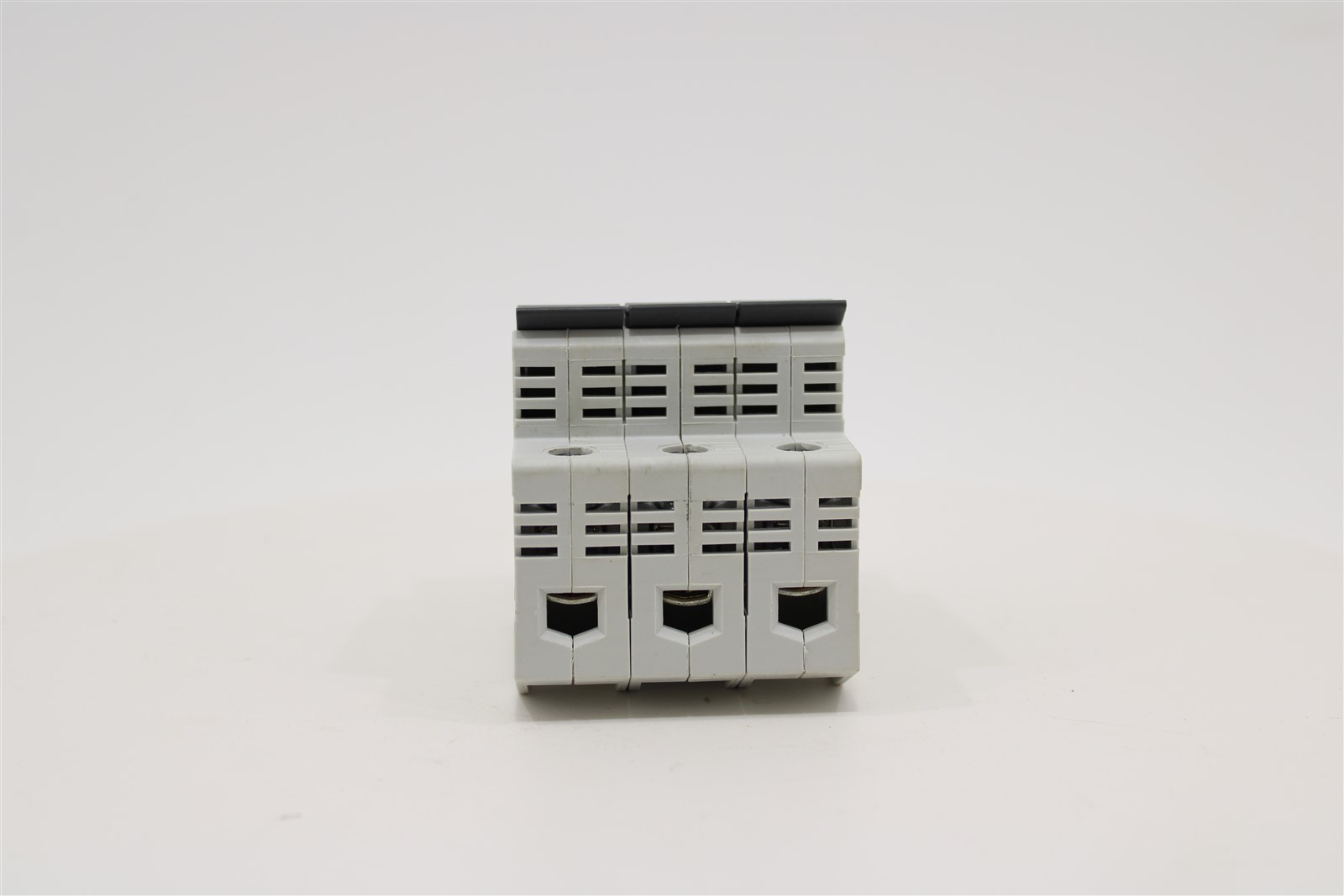 Allen-Bradley 1492-FB3C30 Fuse Holder | 3-Pole | 30A | 110-600V AC/DC