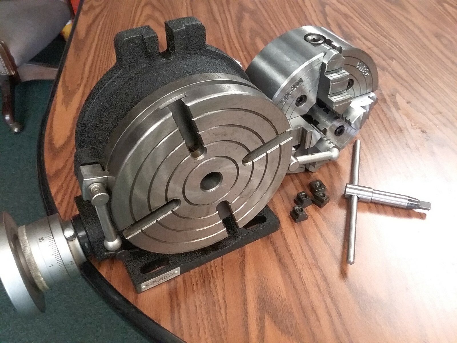 8″ HORIZONTAL & VERTICAL ROTARY TABLE w. 8″-4 jaw independent chuck 4 T-nuts