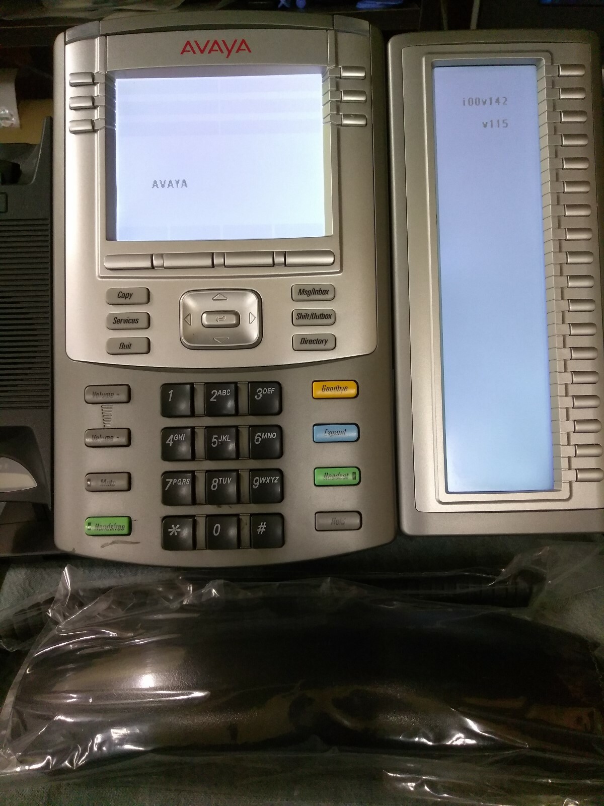 1140E w/AOM Avaya Nortel IP Phone English Text (700500575, NTYS05BFE6 + NTYS08)