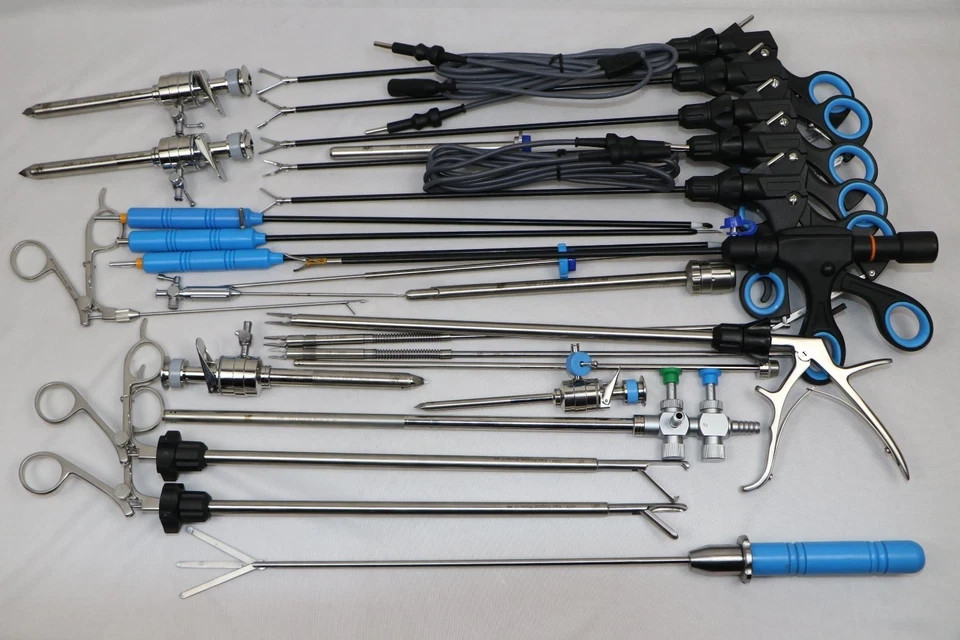 25Pcs Laparoscopic Instrument Set 5mmx330mm Reusable SS Surgical Kit CE Approved