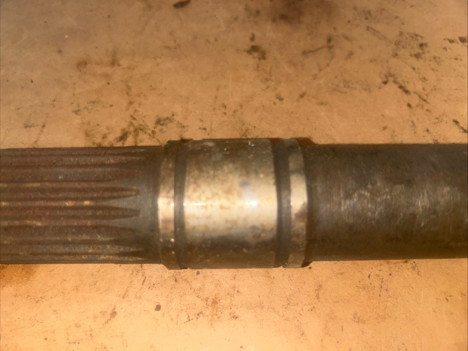 NOS 167694A 1000RPM PTO Shaft Oliver White Tractor 2-70 1650 1655 American 80